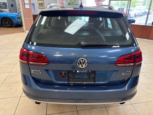Used 2017 Volkswagen Golf Alltrack SE AWD/4WD image 7