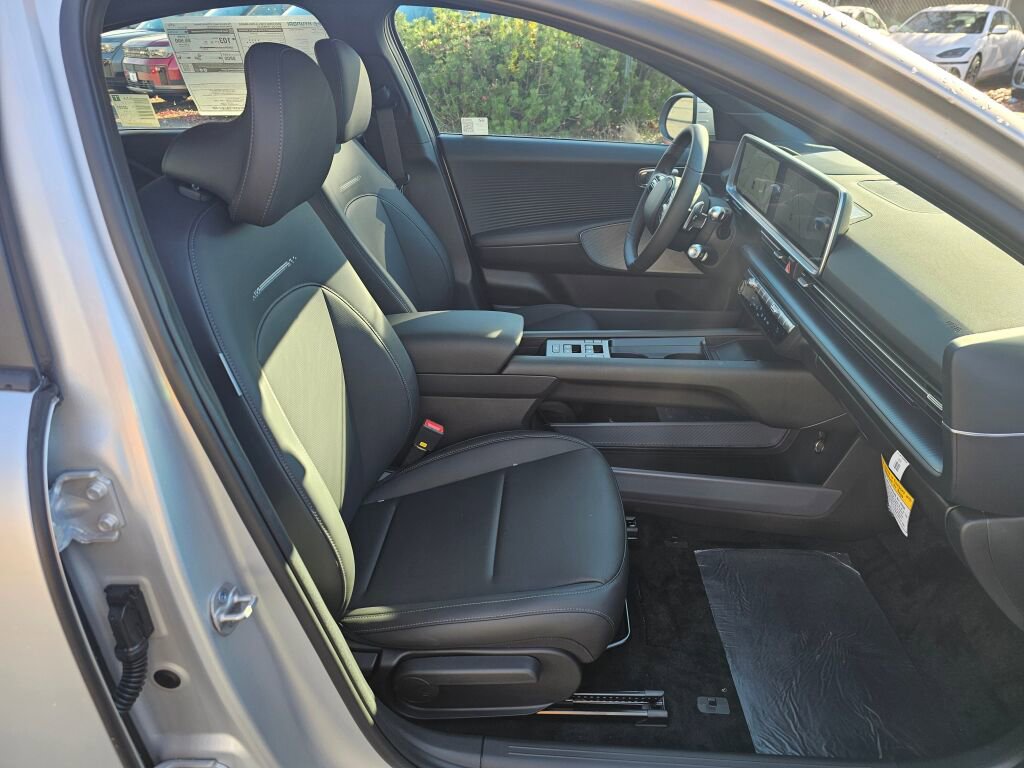 New 2025 Hyundai Ioniq 6 SEL image 10