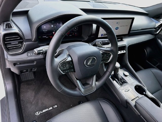 Used 2026 Lexus IS 350 F Sport RWD image 24