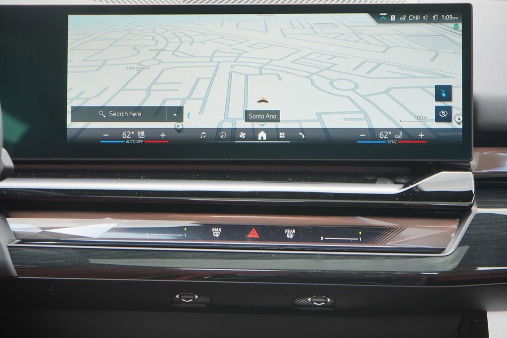 Used 2025 BMW i5 eDrive40i w/ Premium Package image 15