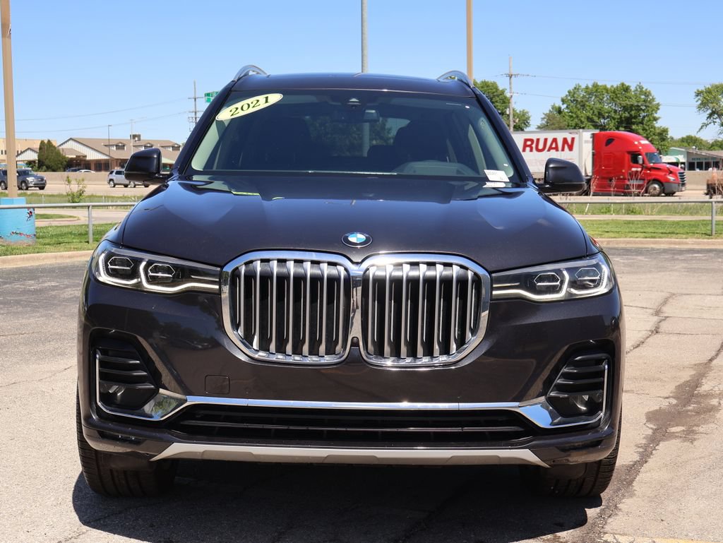 Used 2021 BMW X7 xDrive40i w/ Premium Package AWD/4WD image 3