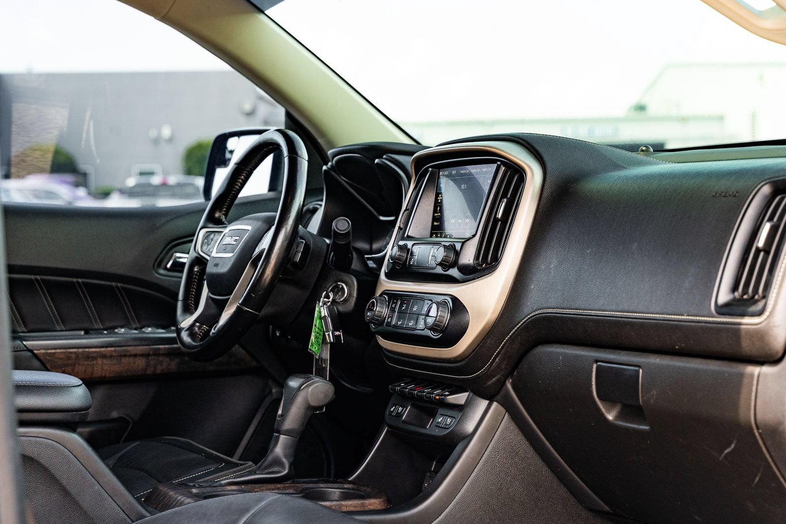 Used 2021 GMC Canyon Denali AWD/4WD image 12