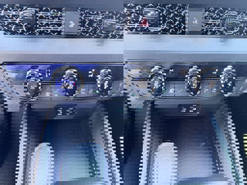 Used 2025 Honda Accord LX image 27