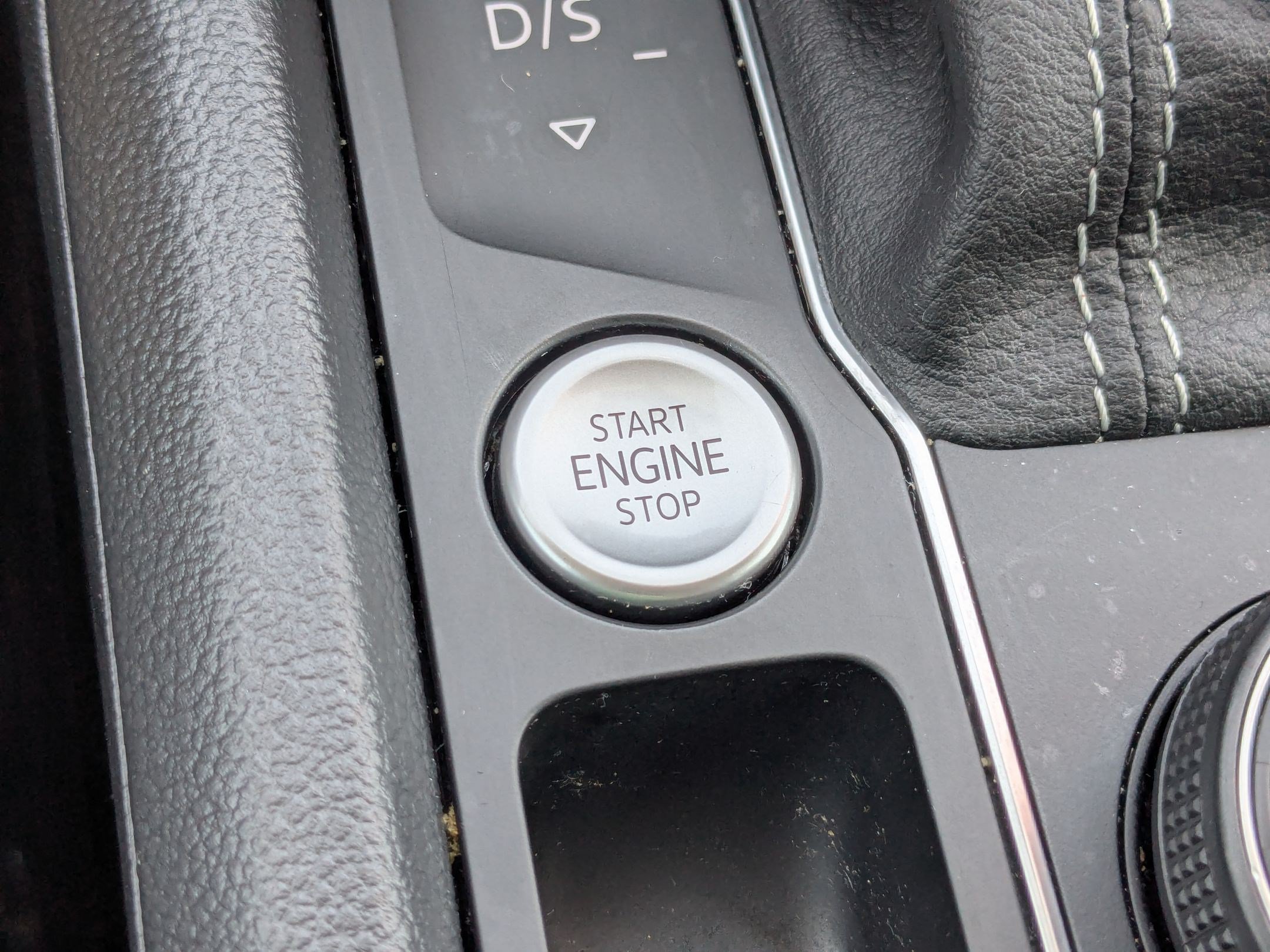 Used 2023 Volkswagen Atlas SE AWD/4WD image 18