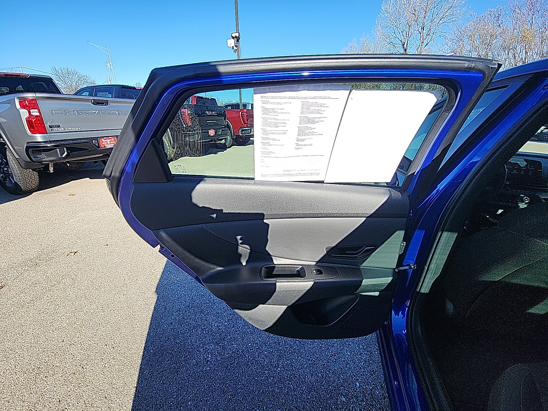 Used 2025 Hyundai Elantra SEL w/ Cargo Package image 26