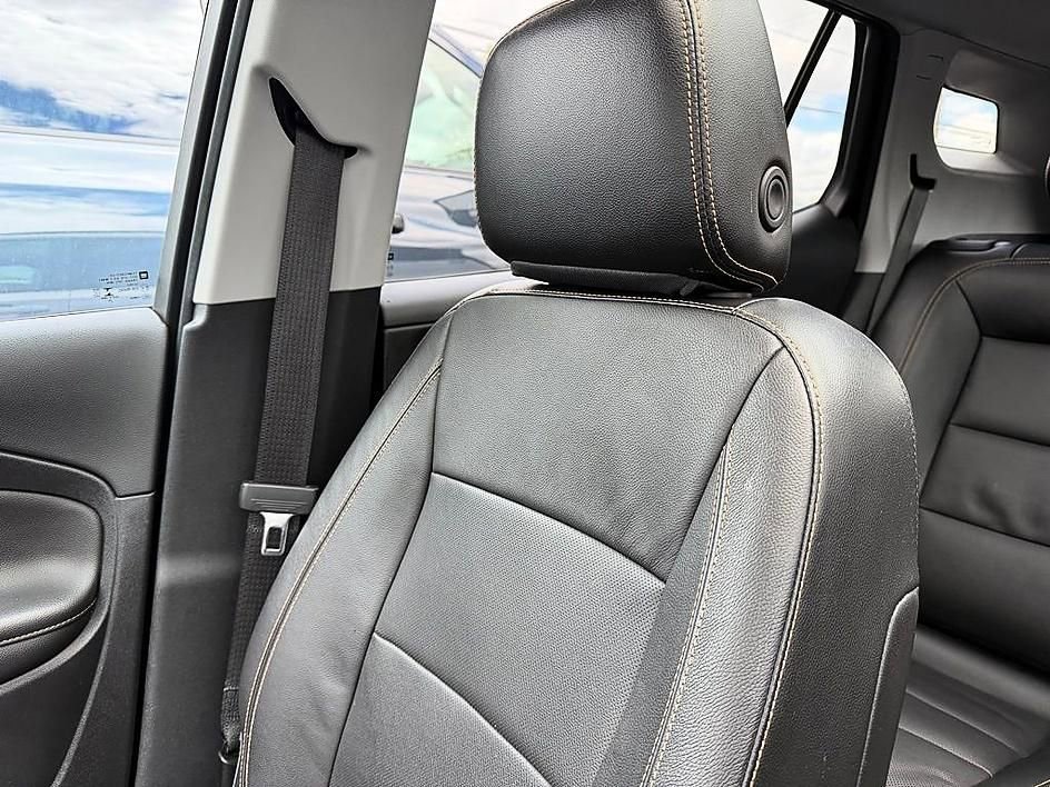 Used 2021 GMC Terrain SLT w/ Elevation Edition AWD/4WD image 14