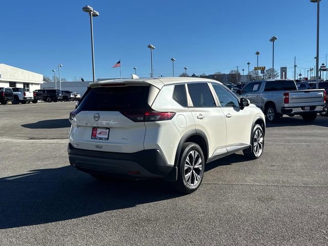 Used 2023 Nissan Rogue SV image 4