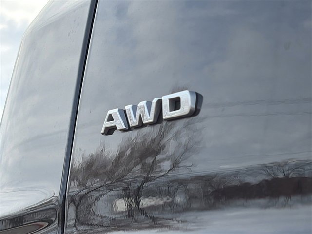 Used 2024 Cadillac XT4 Sport image 4