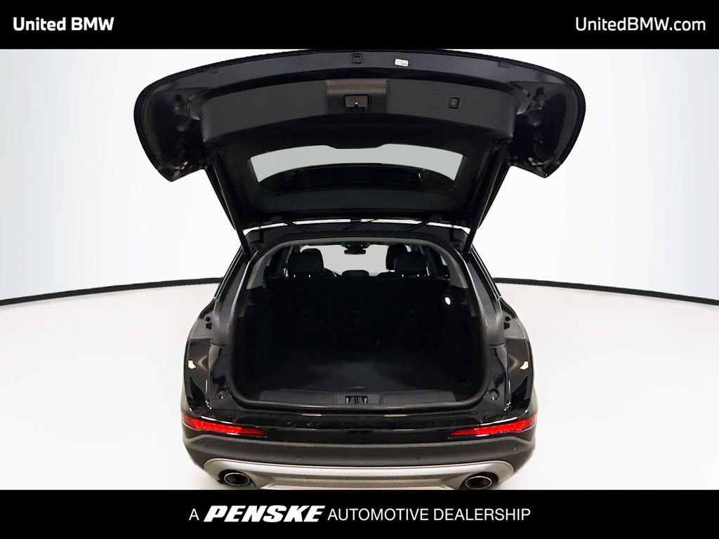 Used 2022 Lincoln Corsair Reserve w/ Elements Package FWD image 13