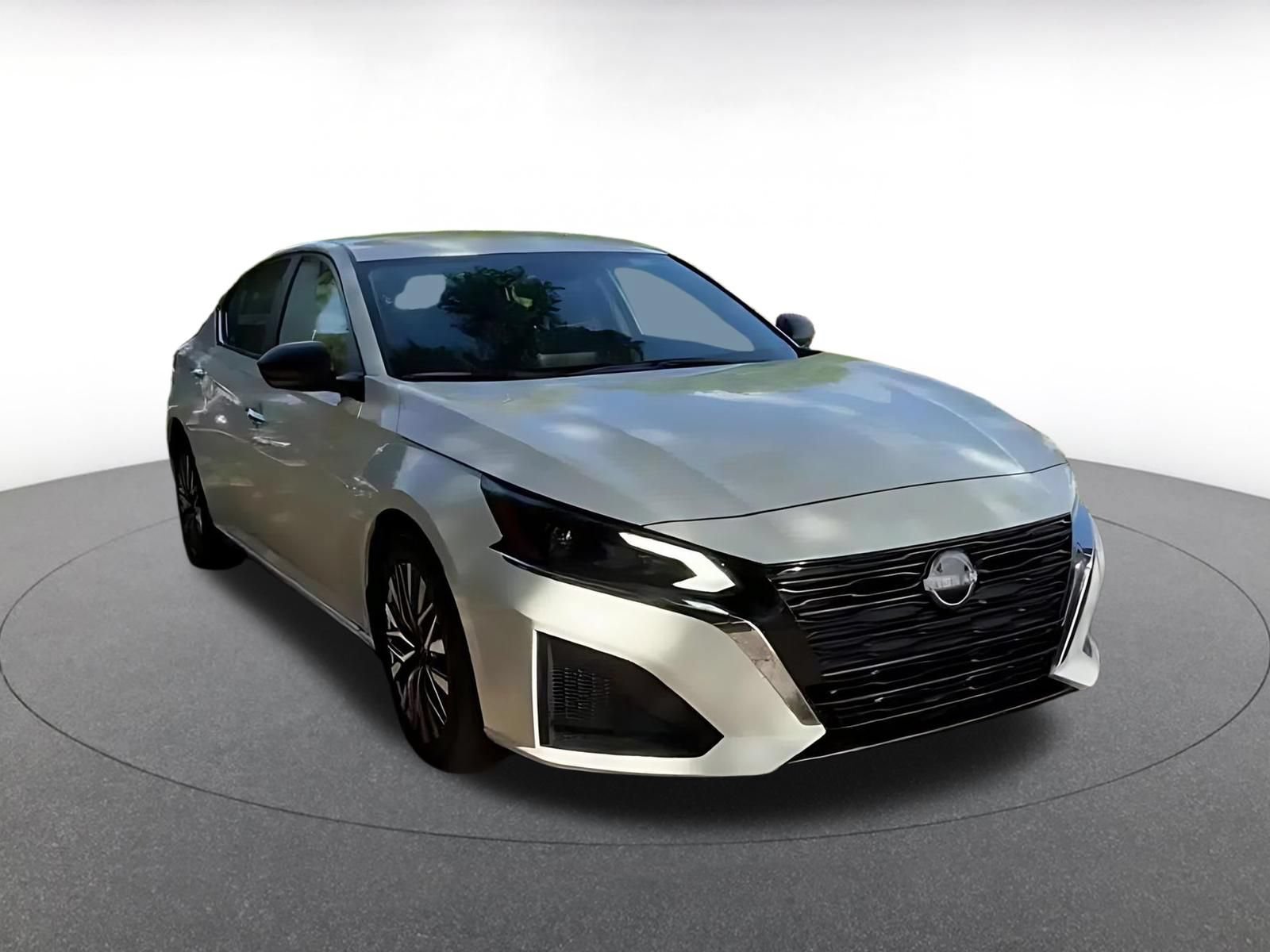 Used 2025 Nissan Altima 2.5 SV FWD video 2