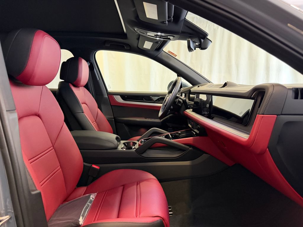 New 2026 Porsche Cayenne S AWD/4WD image 16
