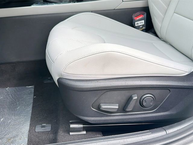 New 2026 Hyundai Elantra Limited image 20