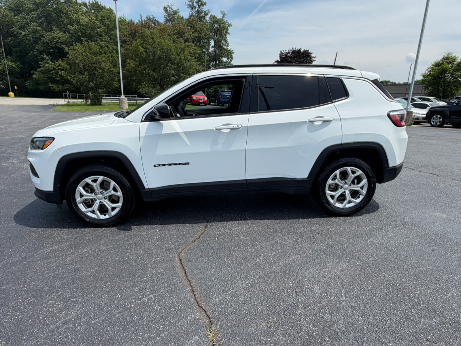 Used 2024 Jeep Compass Latitude AWD/4WD image 6