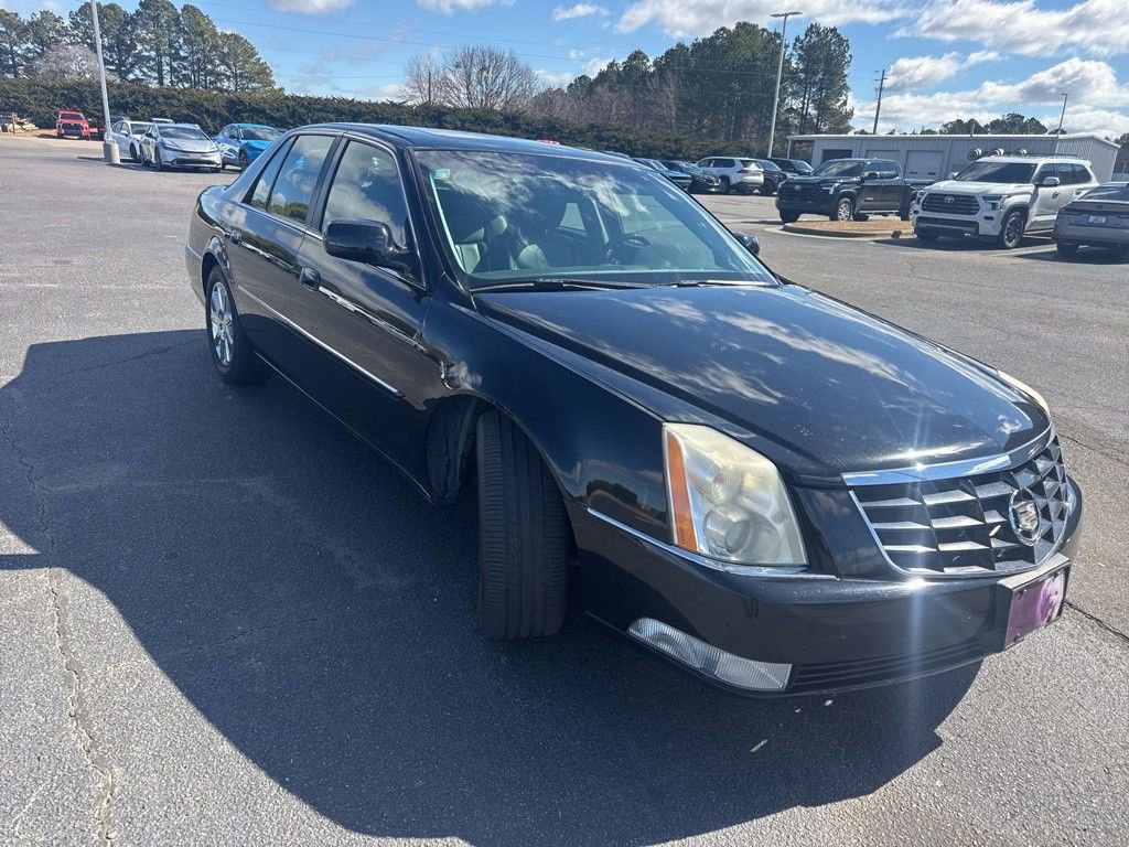 Used 2011 Cadillac DTS Premium FWD image 3