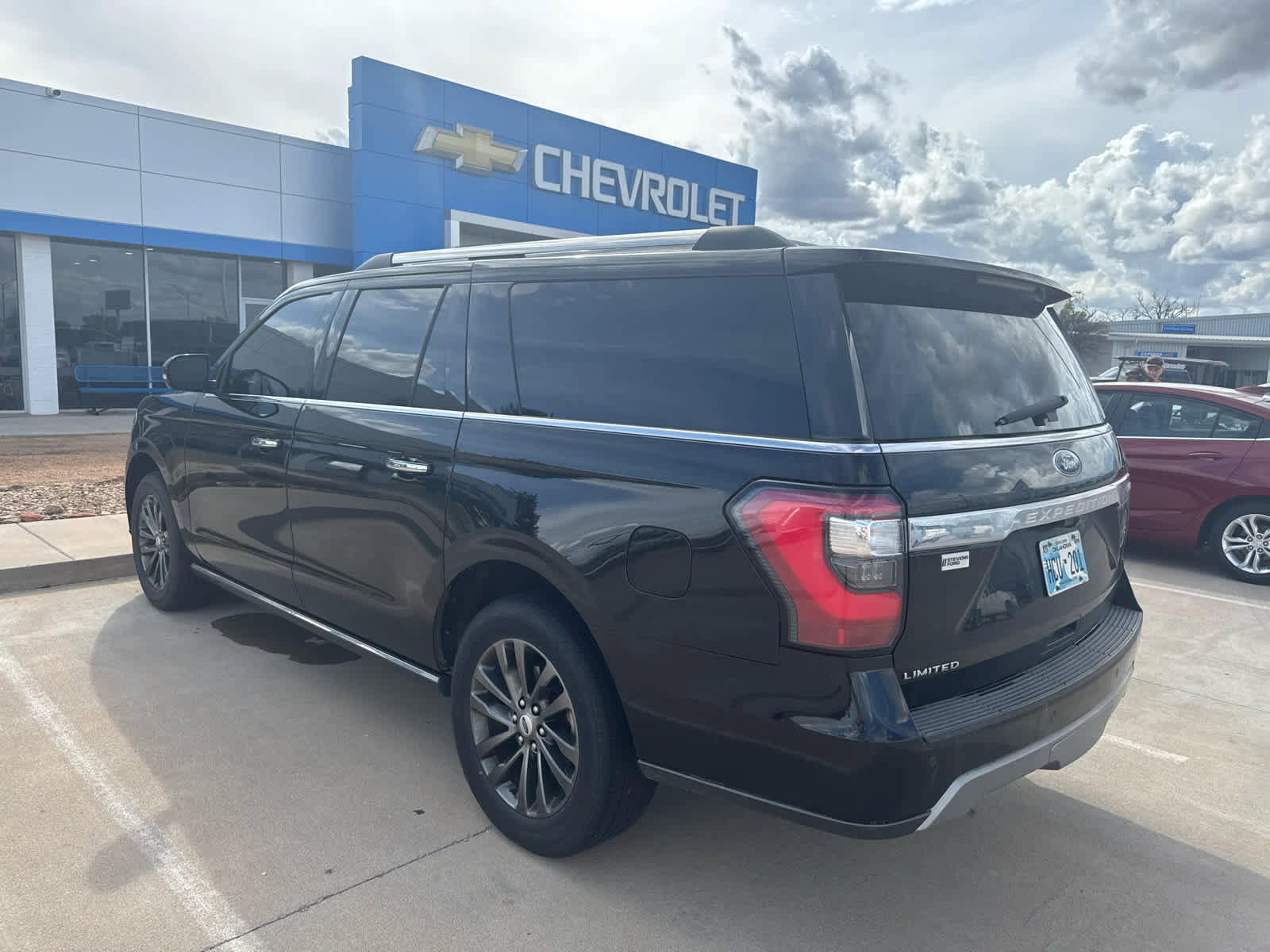 Used 2020 Ford Expedition Max Limited AWD/4WD image 2