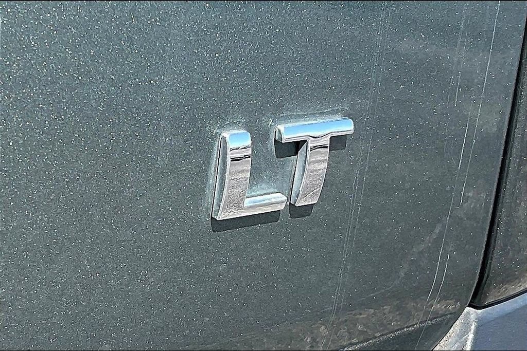 Used 2023 Chevrolet Traverse LT FWD image 27