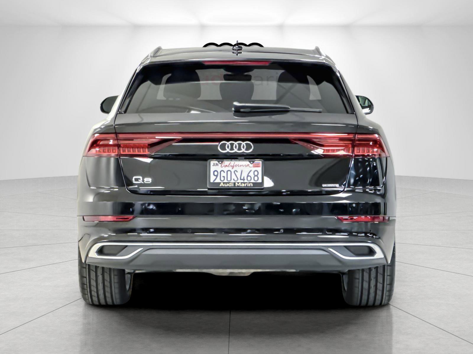 Used 2023 Audi Q8 Premium image 4