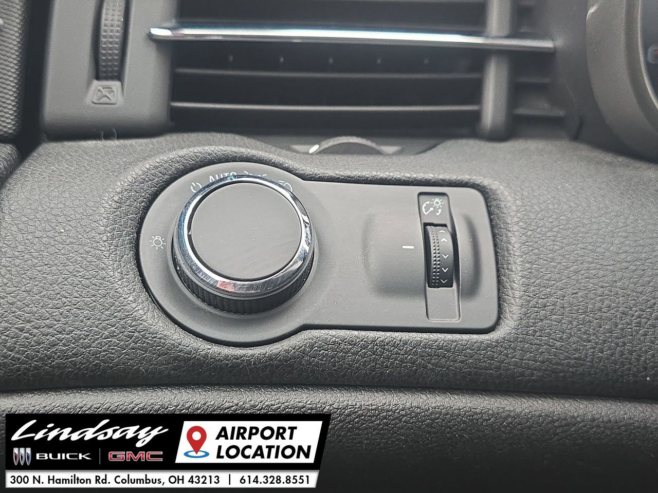 Used 2013 Chevrolet Malibu LT w/ Power Convenience Package image 17