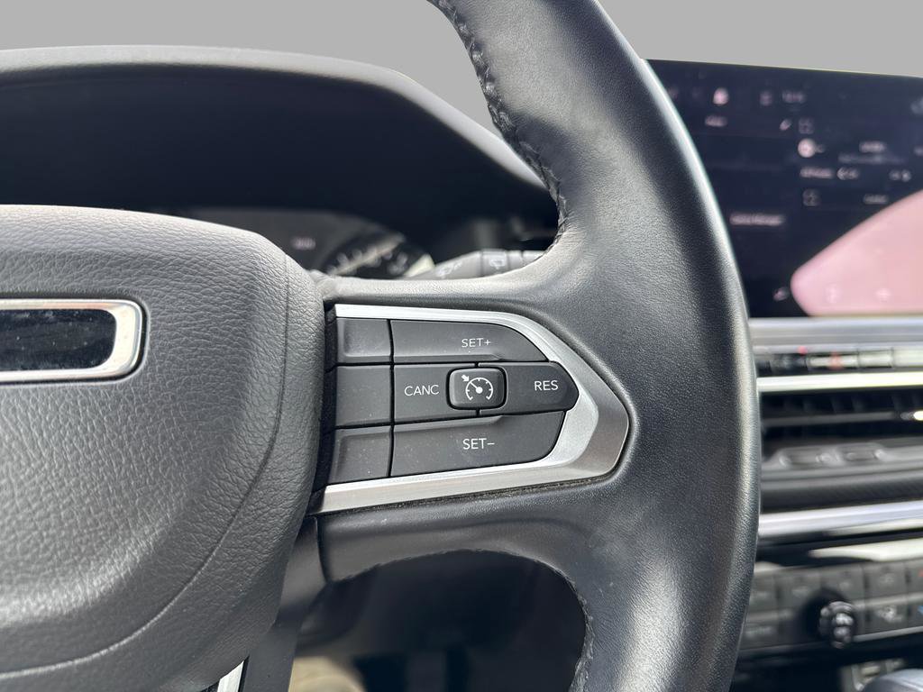 Used 2022 Jeep Compass Altitude w/ Convenience Group image 15