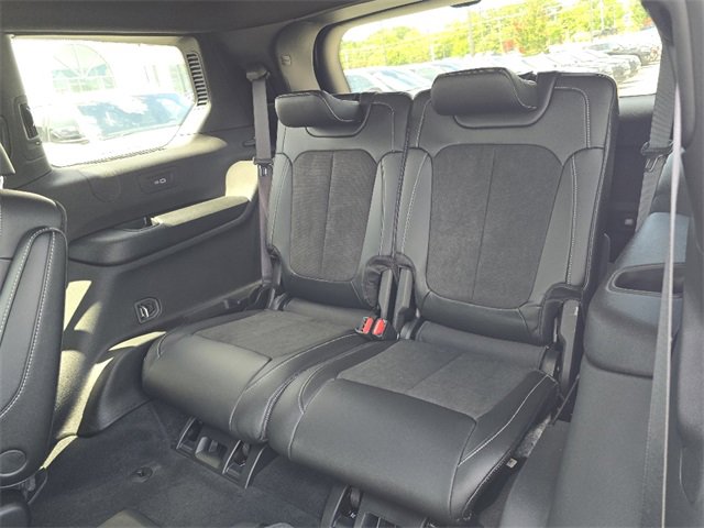 New 2025 Jeep Grand Cherokee L Altitude image 7