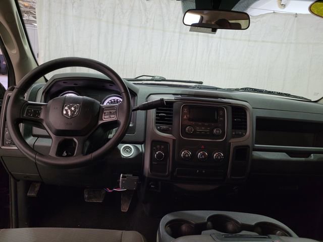 Used 2017 RAM 1500 ST w/ SXT Appearance Group image 4