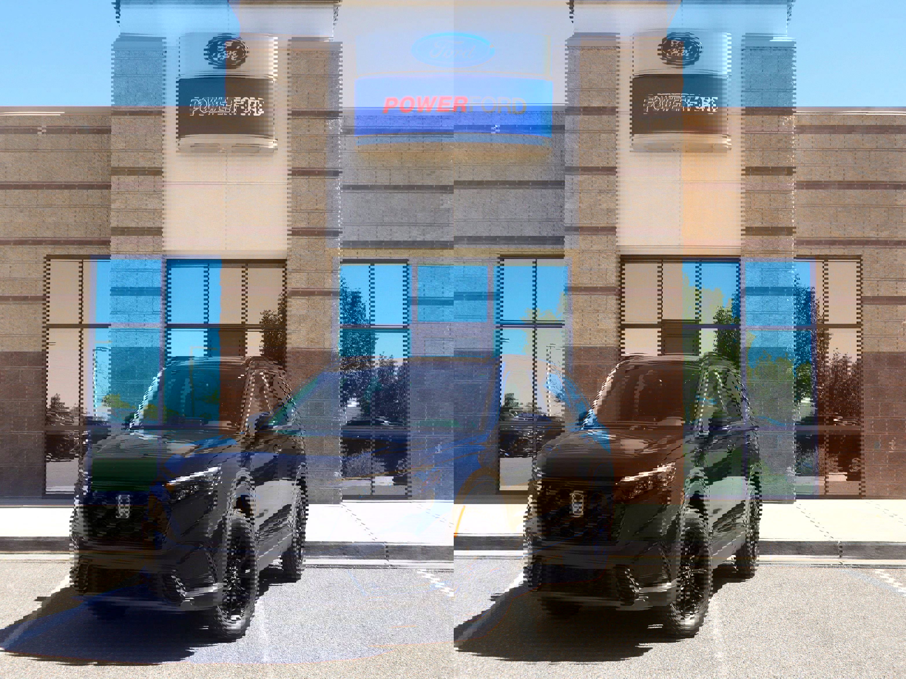 Used 2023 Honda CR-V Sport image 2