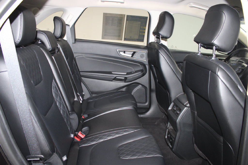 Used 2024 Ford Edge Titanium AWD/4WD image 29