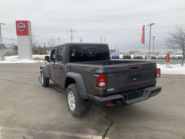 Used 2023 Jeep Gladiator Sport image 5
