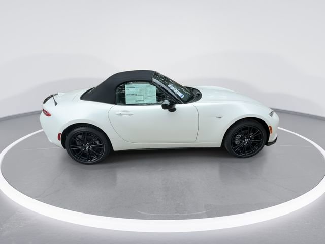 New 2026 MAZDA MX-5 Miata Club w/ Interior Package RWD image 9