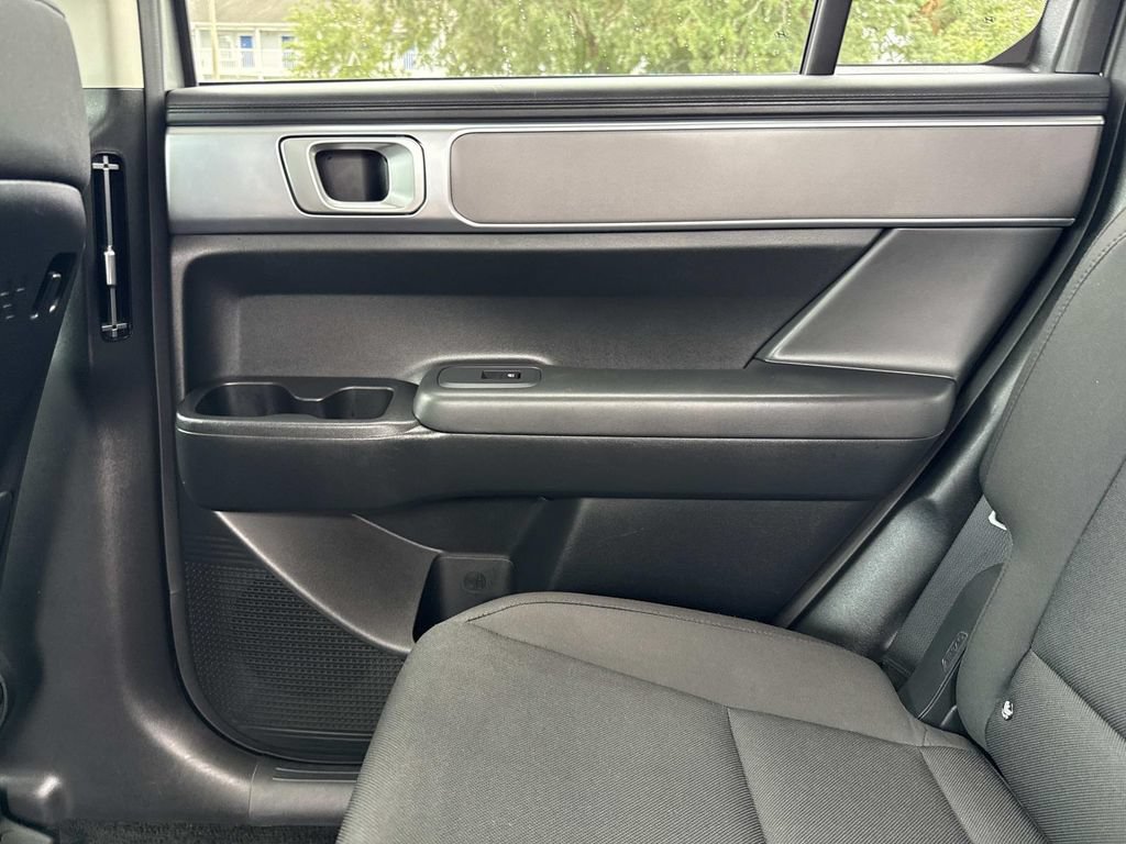 Used 2026 Hyundai Santa Fe SE FWD image 17