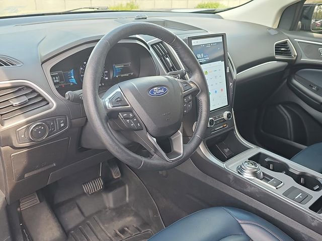 Used 2022 Ford Edge SEL w/ Sport Appearance Package image 16