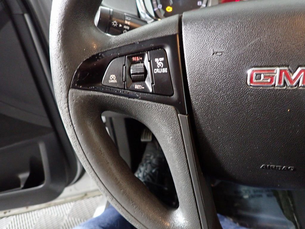 Used 2017 GMC Terrain SLE image 23