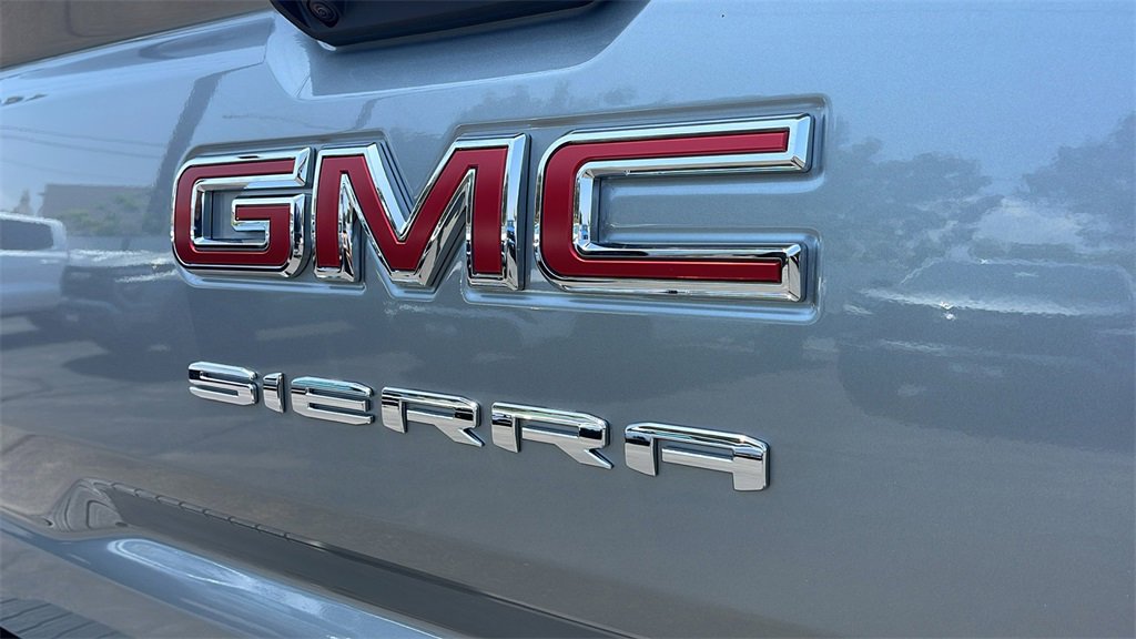 New 2025 GMC Sierra 1500 Elevation image 28