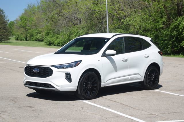 Used 2023 Ford Escape ST-Line Elite AWD/4WD image 21