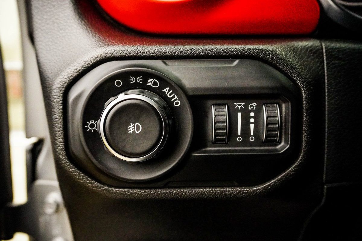 Used 2021 Jeep Wrangler Unlimited Rubicon image 35