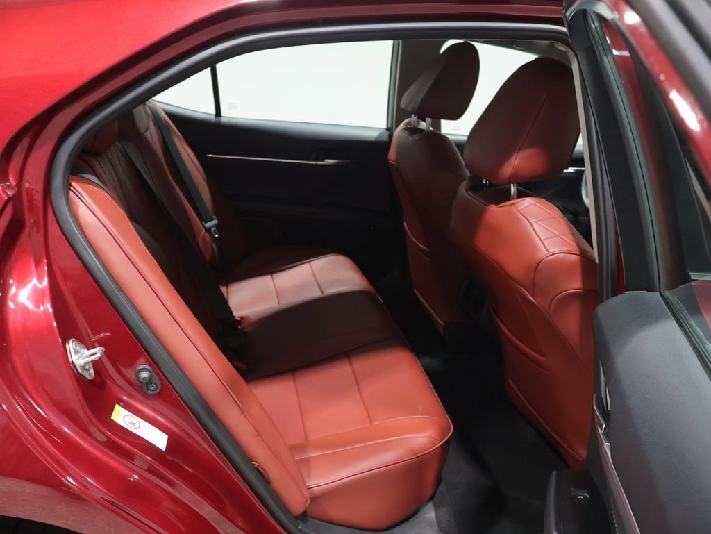 Used 2018 Toyota Camry XSE FWD image 20