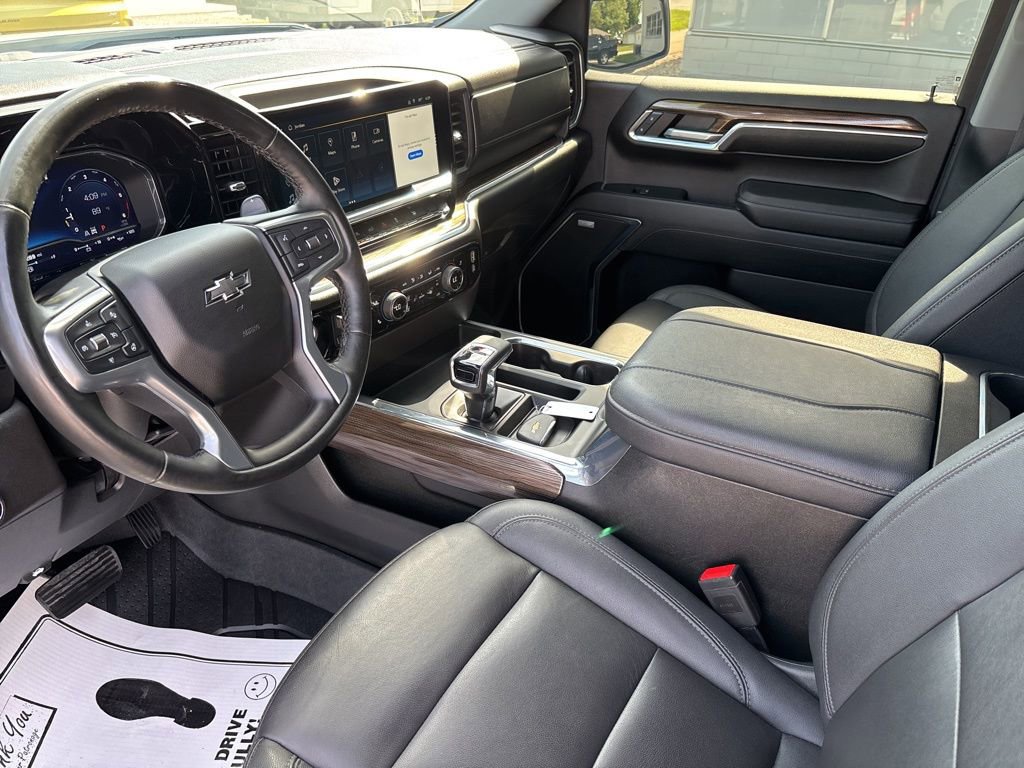 Used 2023 Chevrolet Silverado 1500 RST w/ Convenience Package II image 18