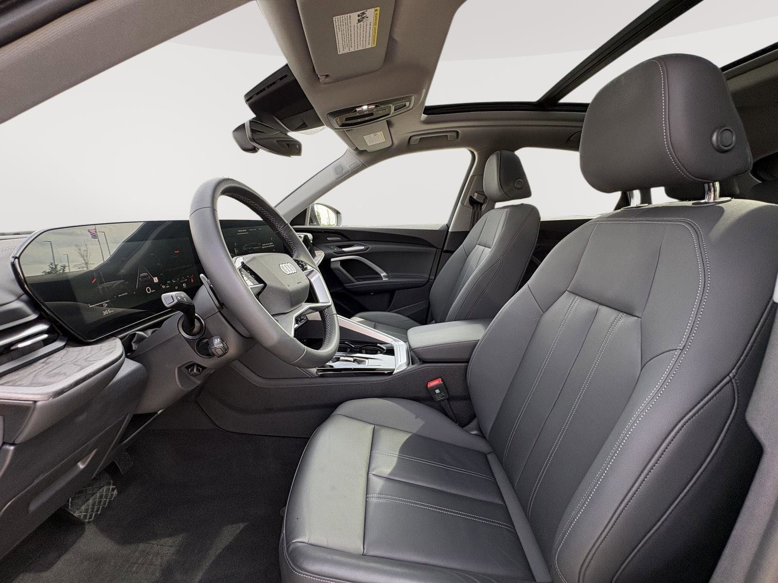 Used 2025 Audi Q5 Premium Plus w/ Premium Plus image 10