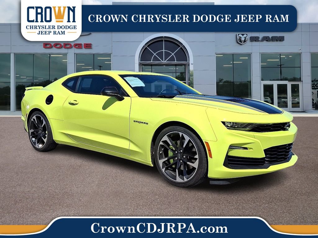Used 2021 Chevrolet Camaro SS RWD image 1