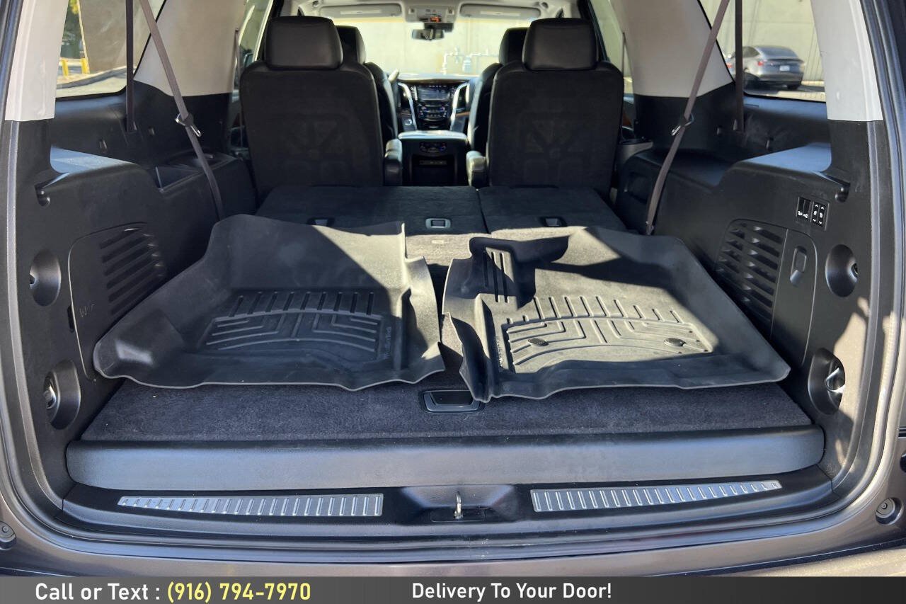 Used 2017 Cadillac Escalade ESV Premium Luxury AWD/4WD image 12