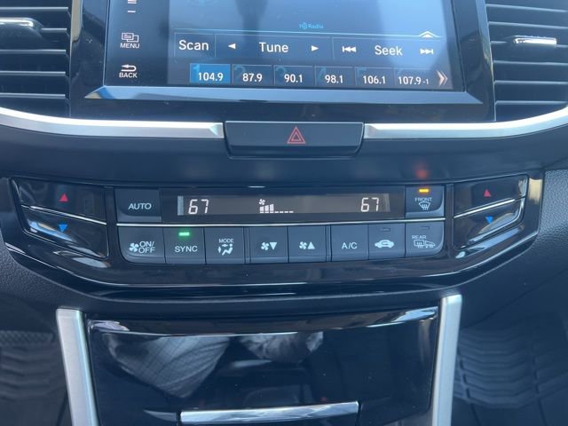 Certified 2017 Honda Accord EX image 31