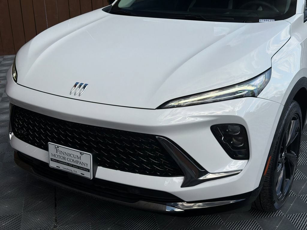 Used 2025 Buick Envision Sport Touring image 21