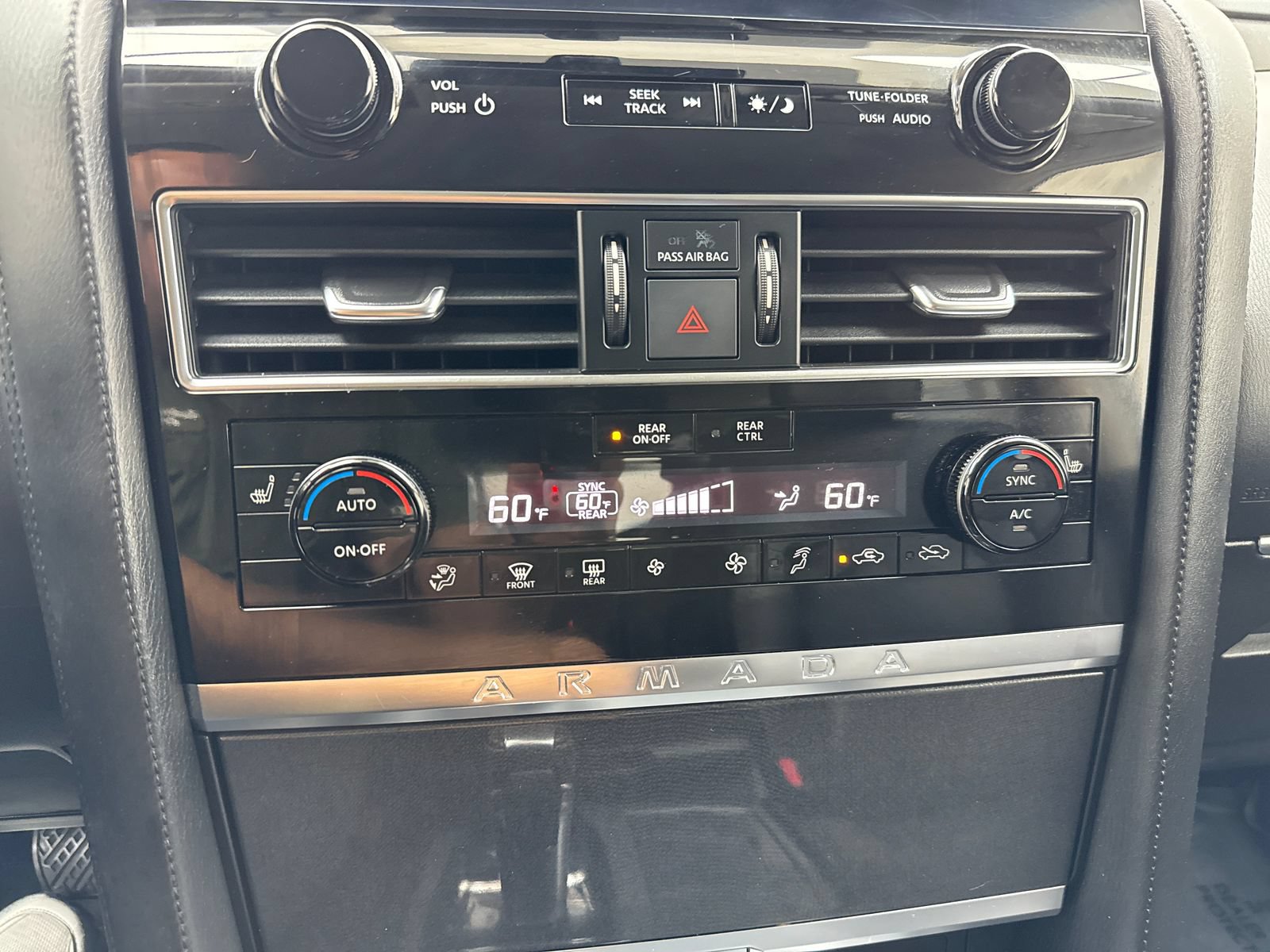 Used 2021 Nissan Armada SV RWD image 29