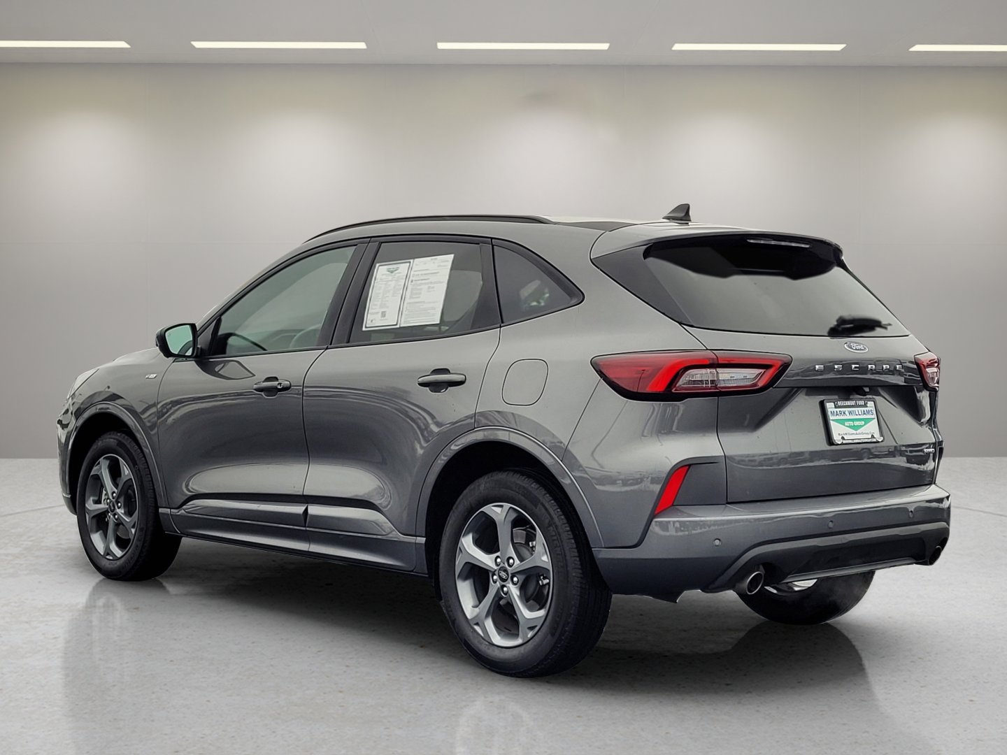 Used 2024 Ford Escape ST-Line Select w/ Tech Pack #2 image 6