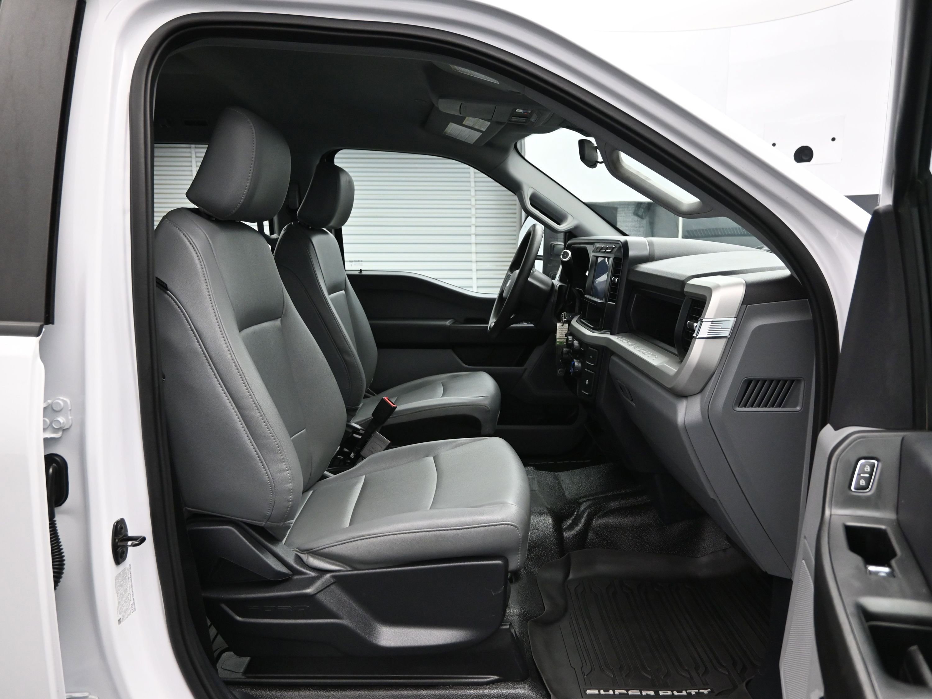 Used 2023 Ford F350 XL AWD/4WD image 13