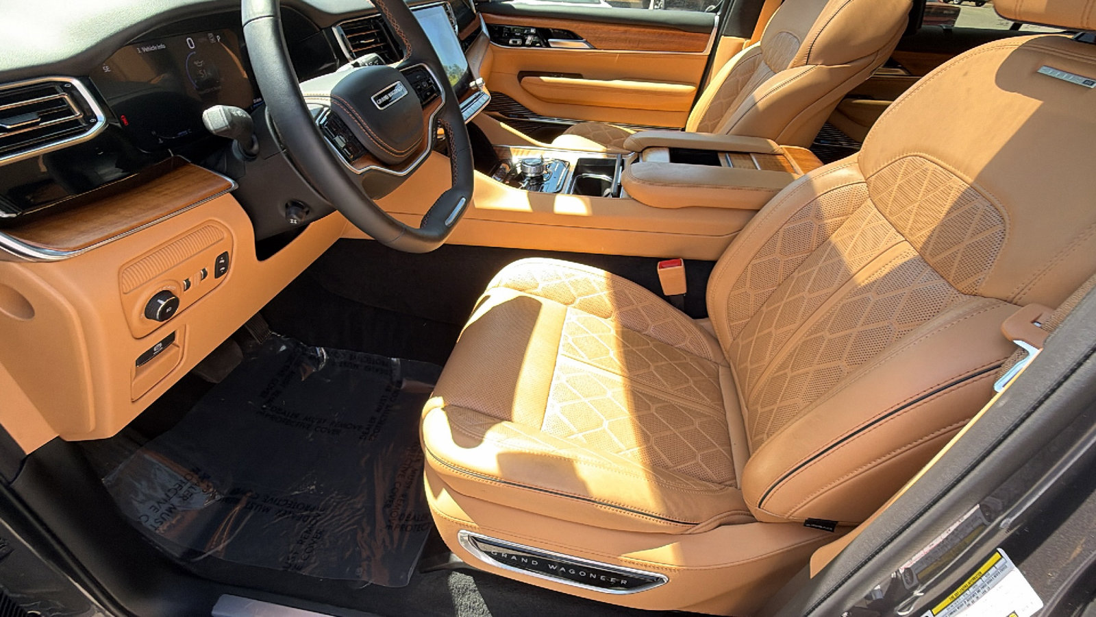 Used 2024 Jeep Grand Wagoneer L Series III w/ Rear Seat Video Group 1 image 16