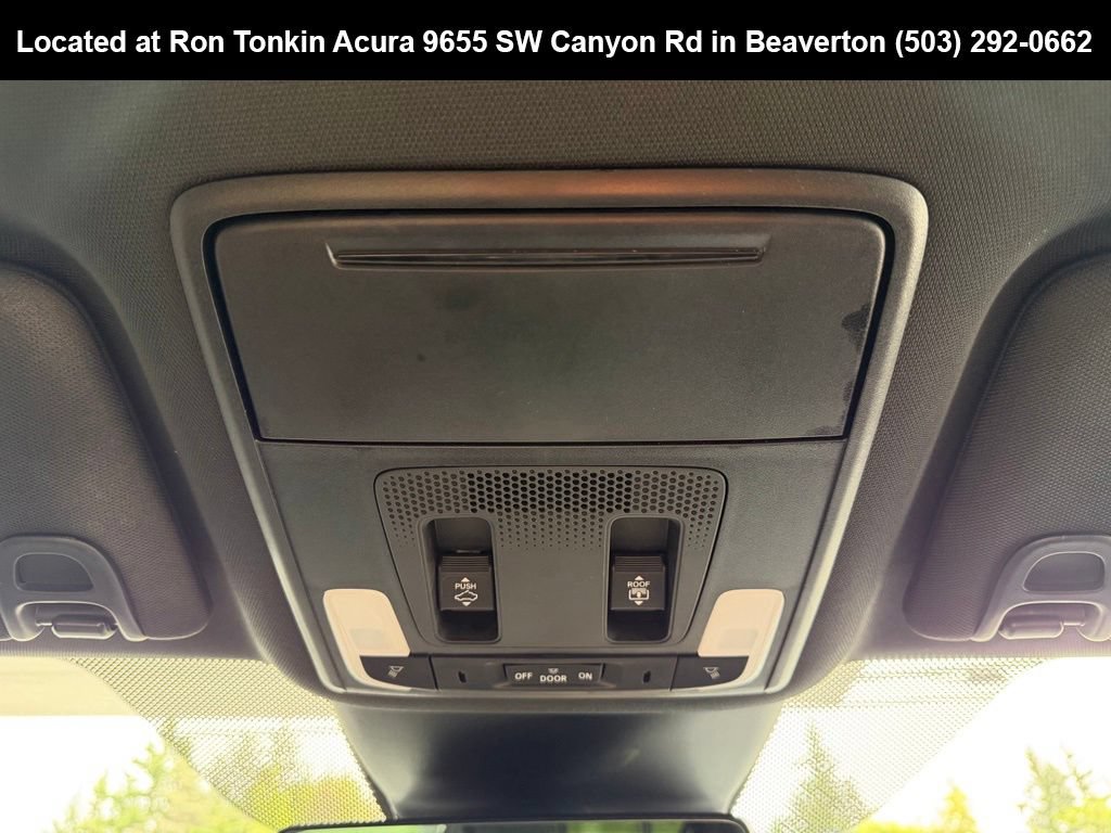 Used 2025 Honda Pilot Black Edition image 29