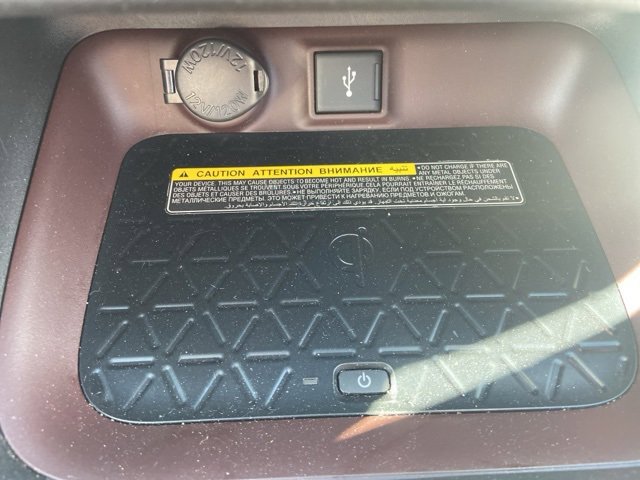 Used 2021 Toyota RAV4 Limited image 17