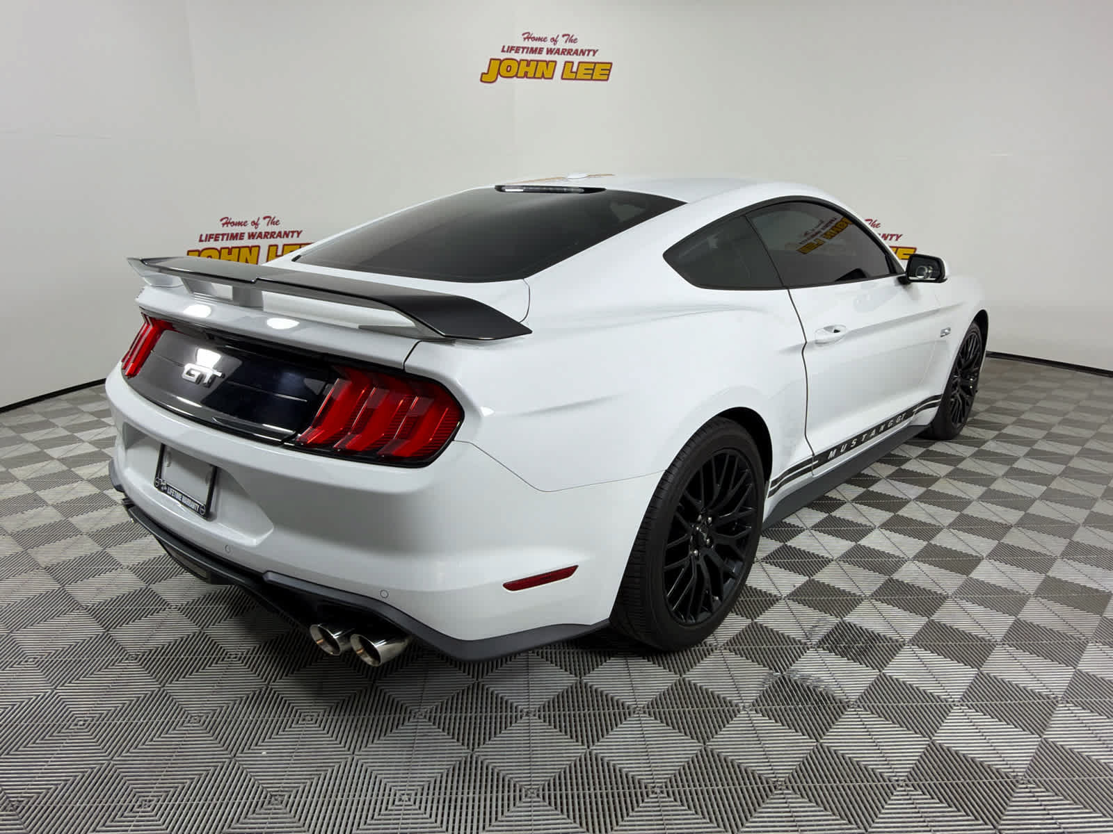 Used 2019 Ford Mustang GT w/ GT Performance Package RWD image 5