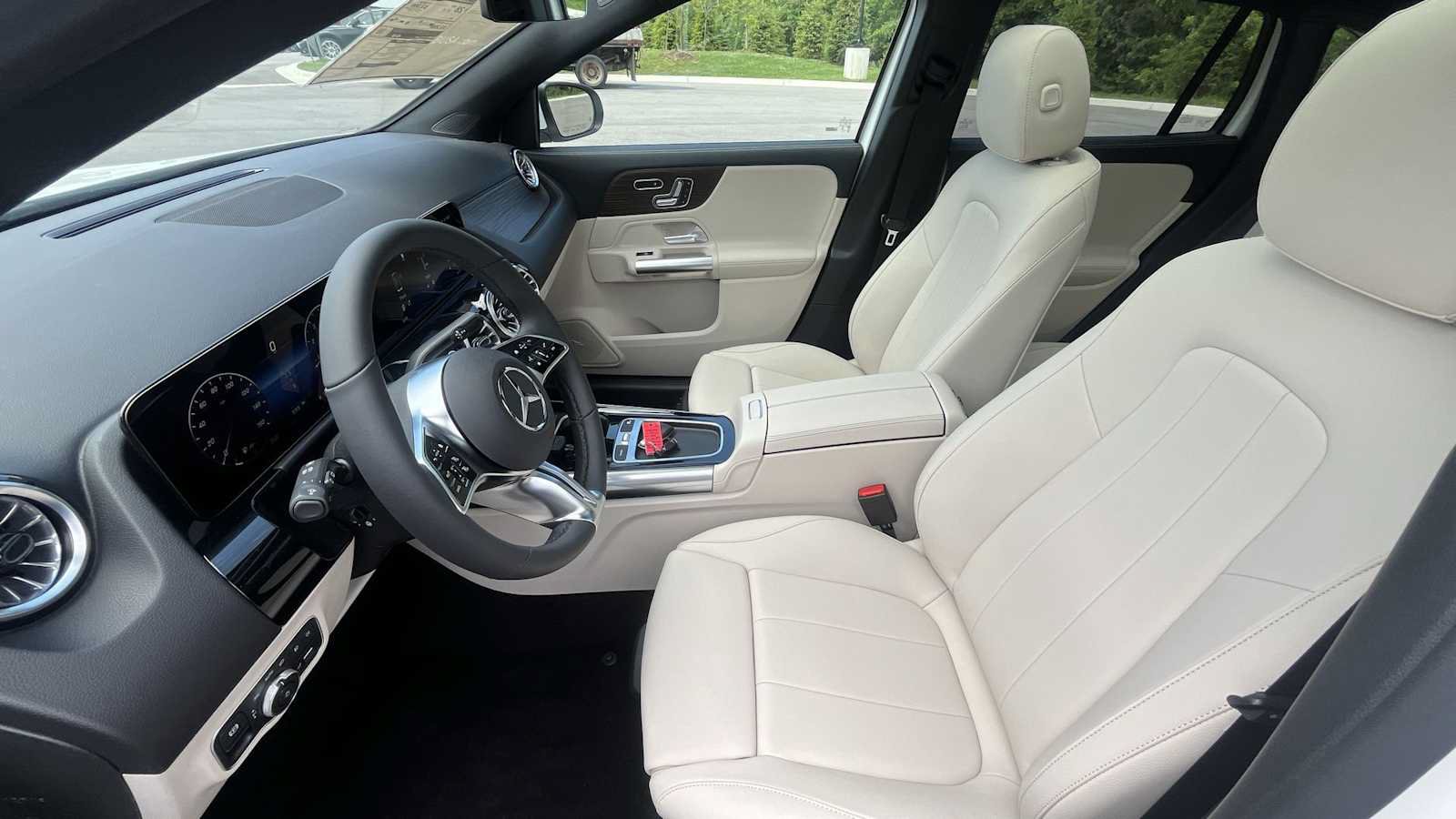 Used 2026 Mercedes-Benz GLA 250 4MATIC image 14